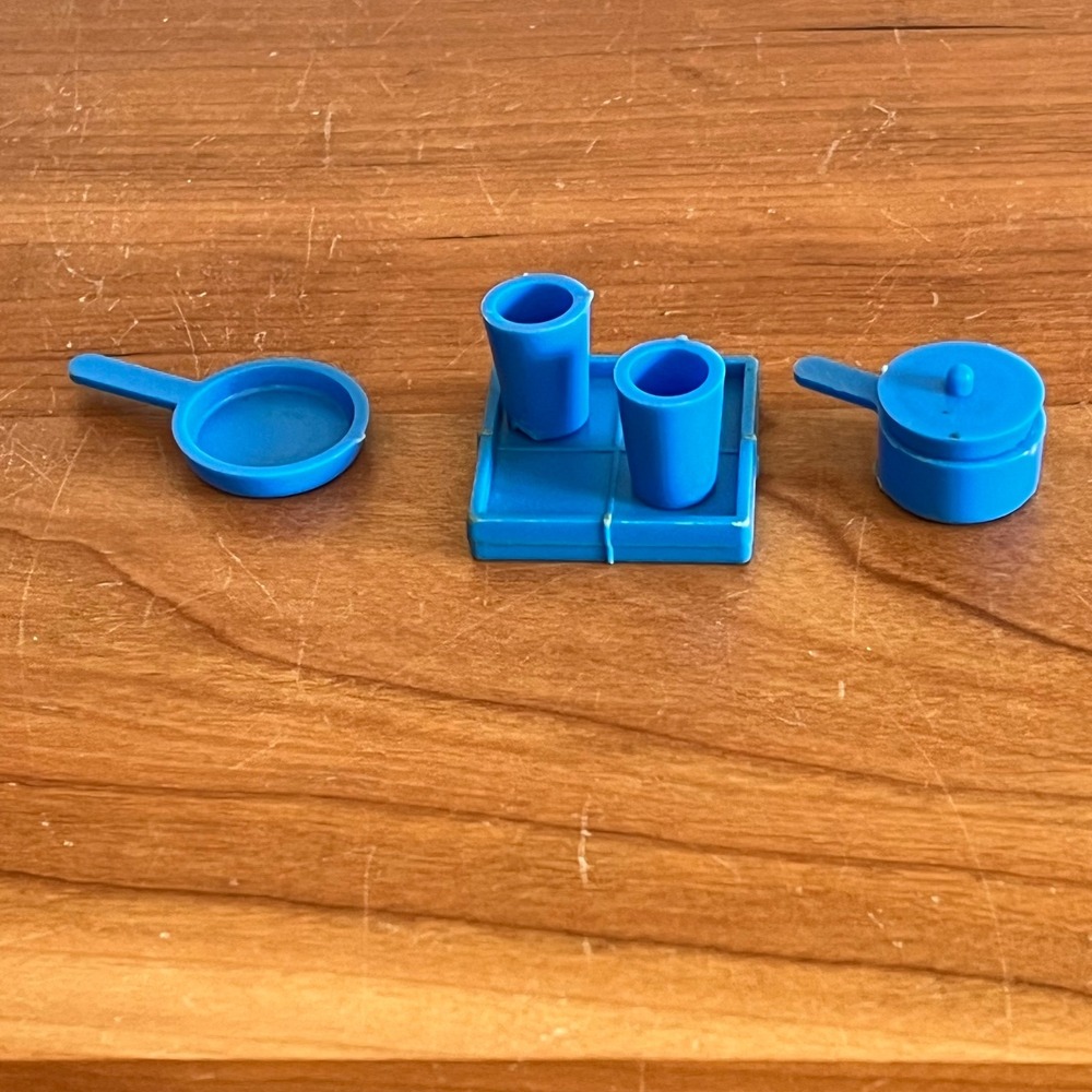 Vintage 1984 Barbie Dream Kitchen Blue Accessories Pot Pan‎ Cups Tray Mattel 5pc